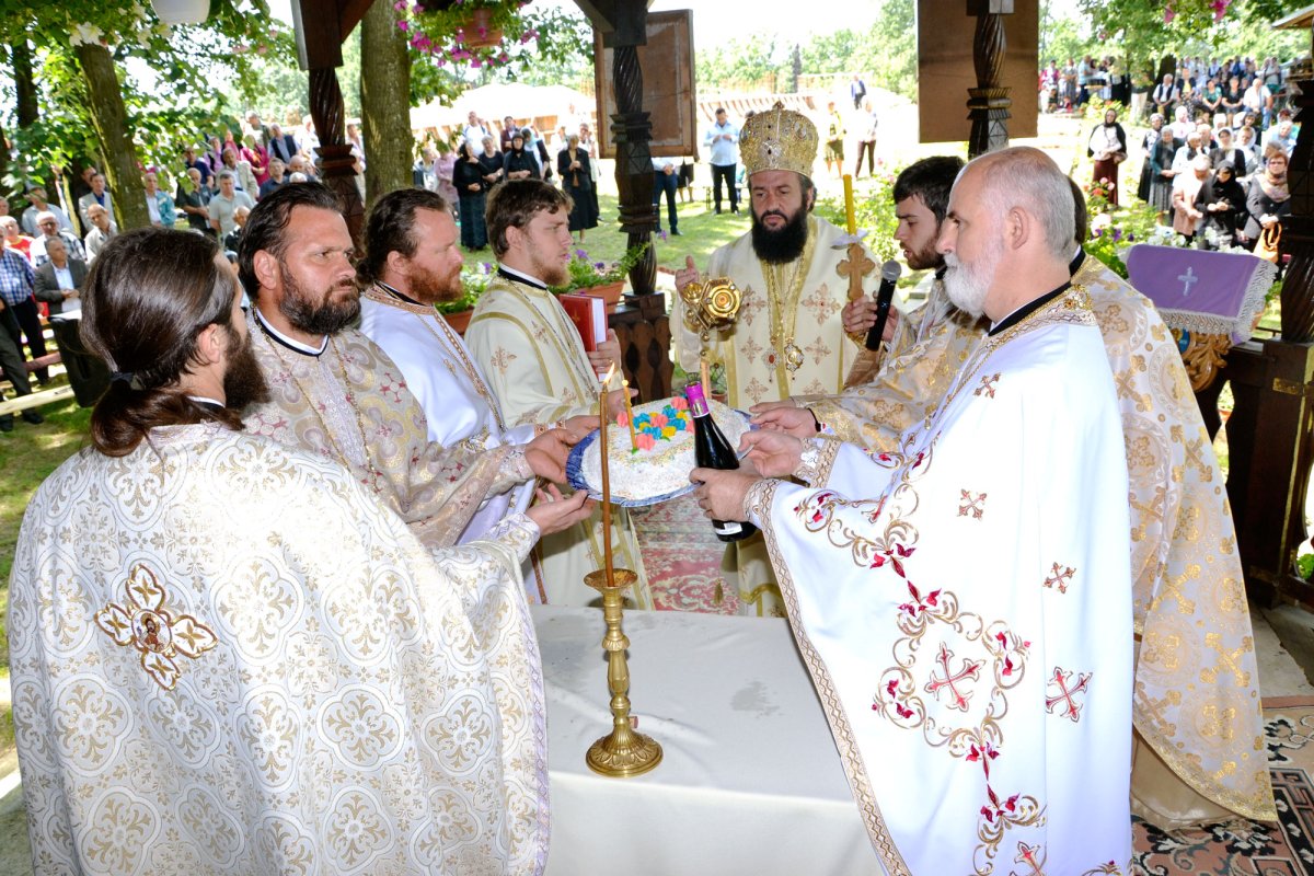 Ceremonii religios-militare de Ziua Eroilor 58494