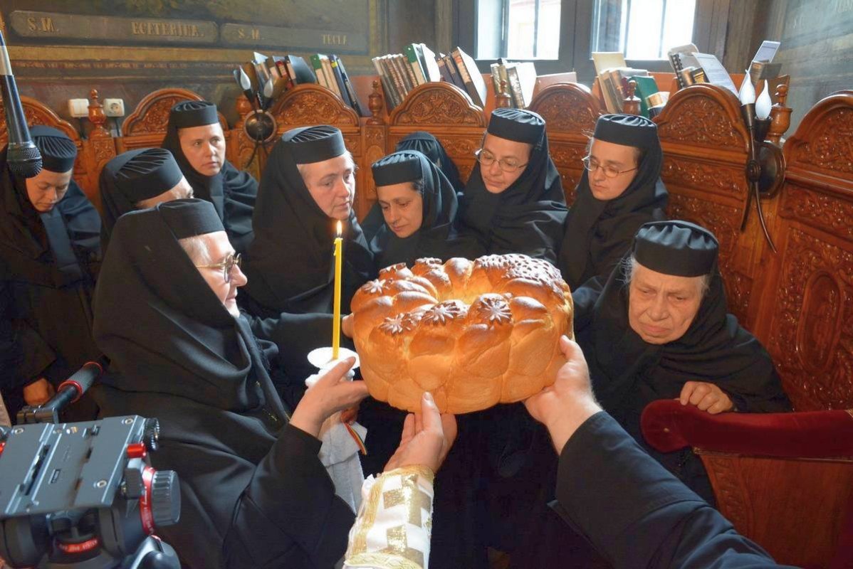 Mitropolitul Irineu Mihălcescu, pomenit la Mănăstirea Agapia 58475