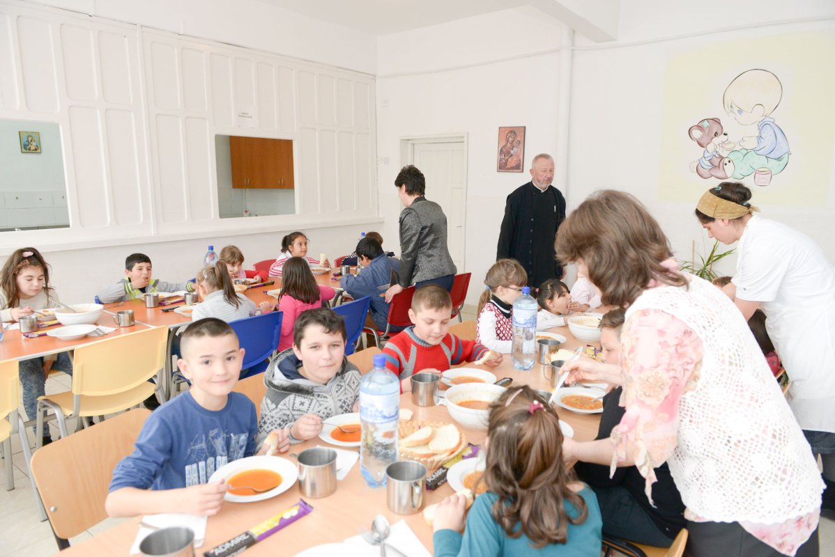 Grijă pentru viitorul copiilor în Deva și Hunedoara 58437