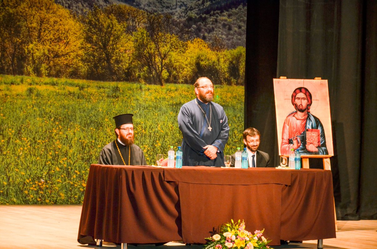 Adunarea tinerilor din Mehedinți 58357