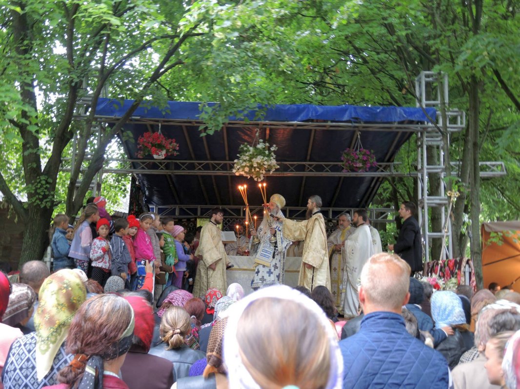 Preoţii din Protopopiatul Săveni au dezbătut tema „Preotul şi tânărul împreună pe drumul către Dumnezeu“ 58331