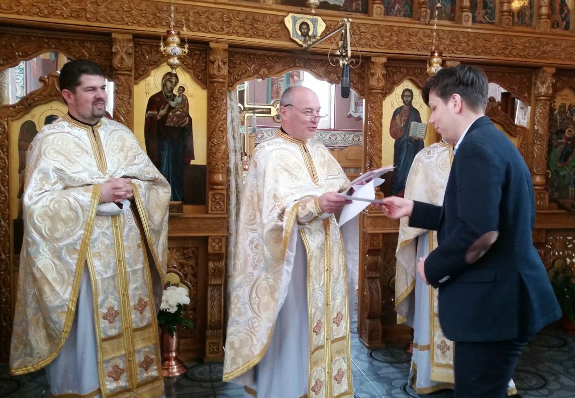 Întâlnirea colaboratorilor la foaia parohială „Troiţa” 58289