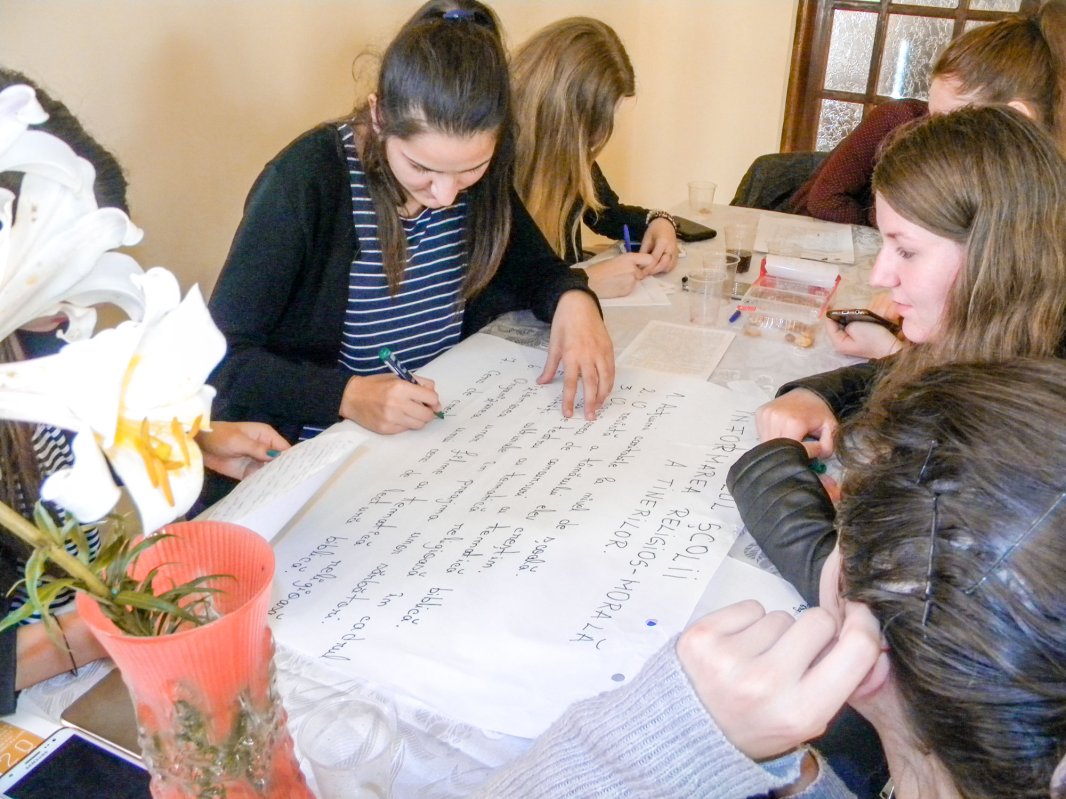 Întâlnirea tinerilor din Moldova Nouă 58302