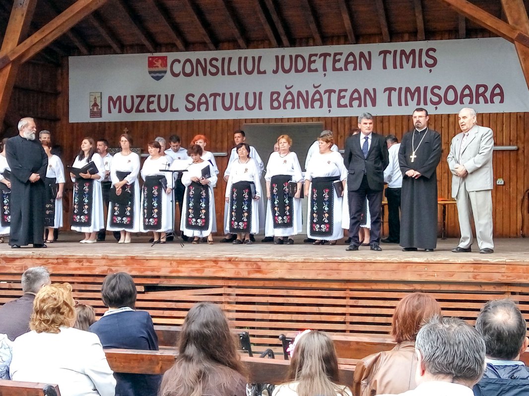 Festival coral la Muzeul Satului Bănățean 58178