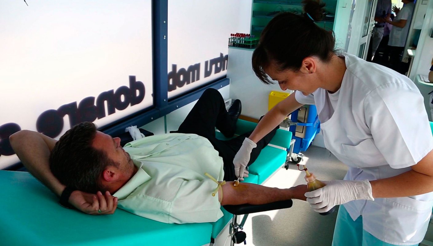 Peste 30 de preoți și credincioși din Agnita au donat sânge 58158