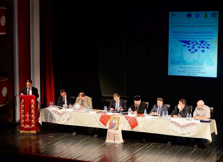 Simpozion internaţional pe teme de istorie la Deva 58163