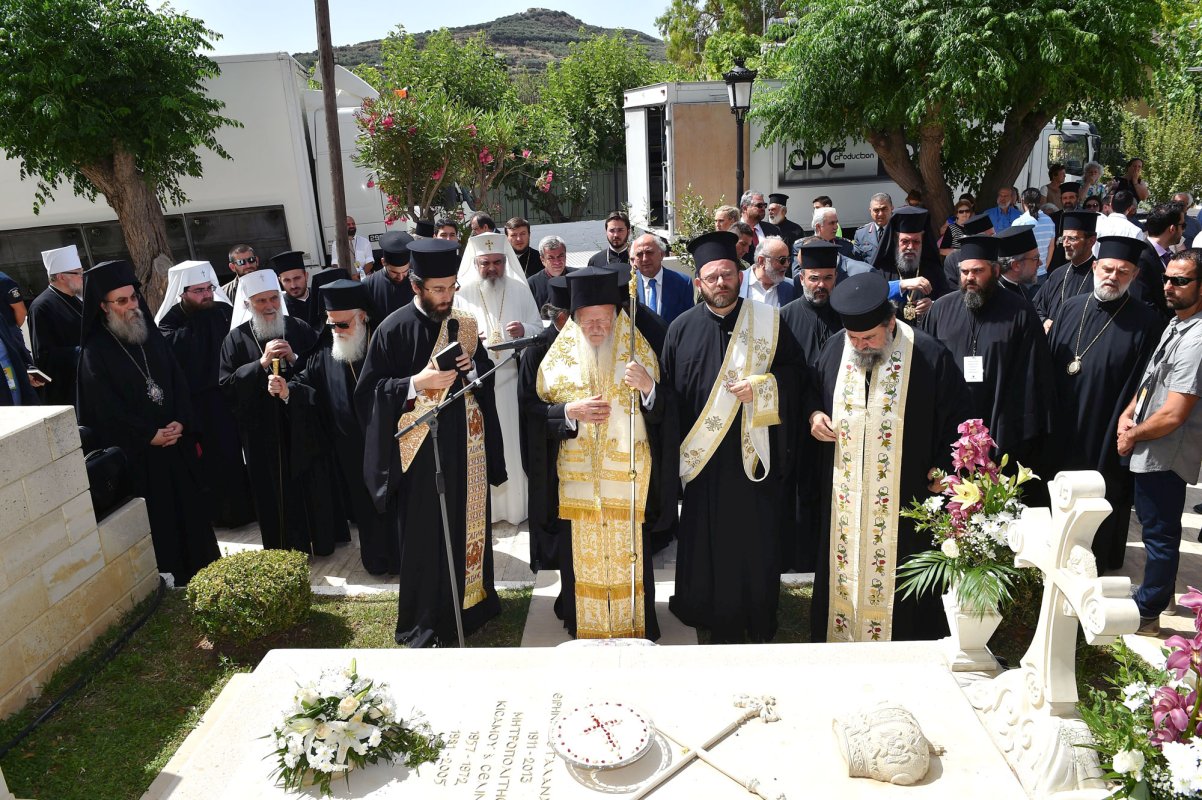 Ajunul Cincizecimii în orașul cretan Kissamos 58086