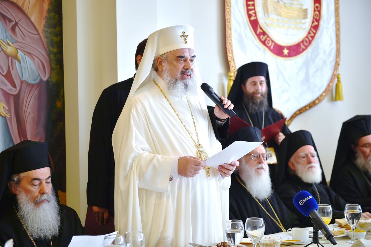 Rugăciune și ospitalitate la Mitropolia de Kissamos, Creta 58087