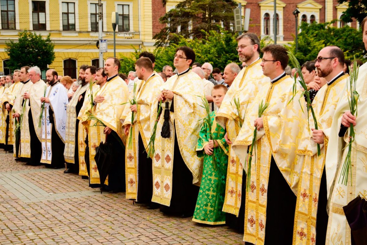 Sărbătoarea Pogorârii Duhului Sfânt, în Transilvania 58049