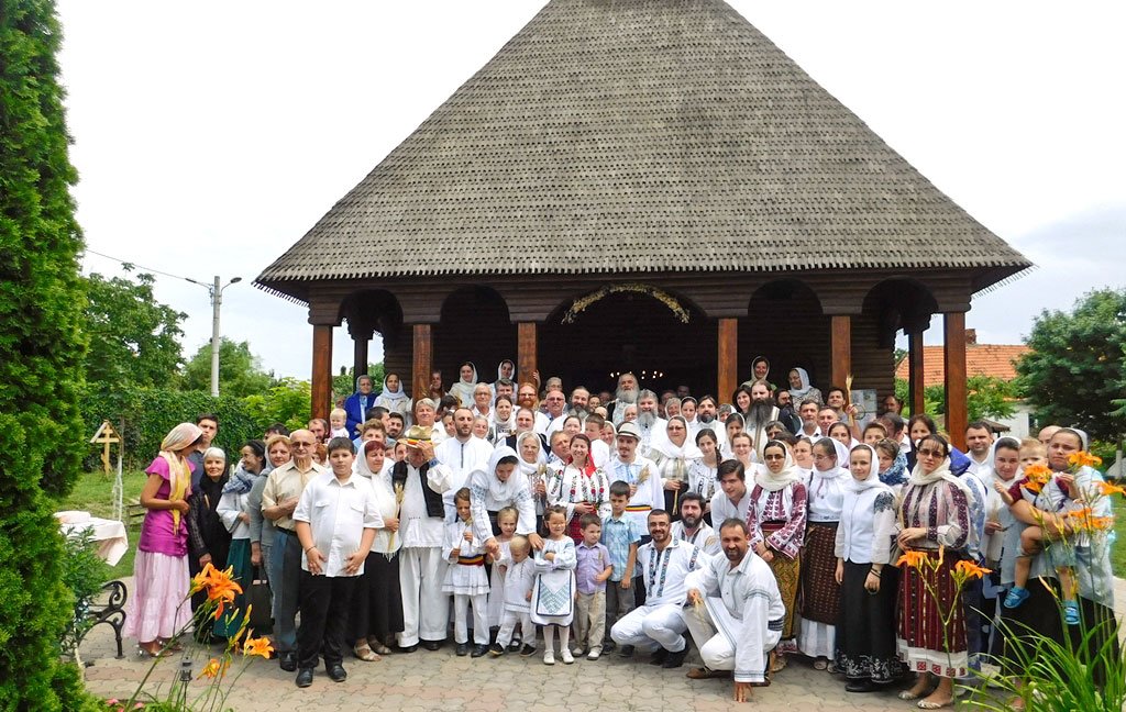 Sărbătoarea Pogorârii Sfântului Duh în Arhiepiscopia Aradului 58072