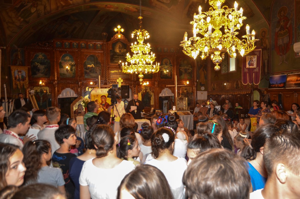 Evenimente culturale în Mitropolia Olteniei 57998