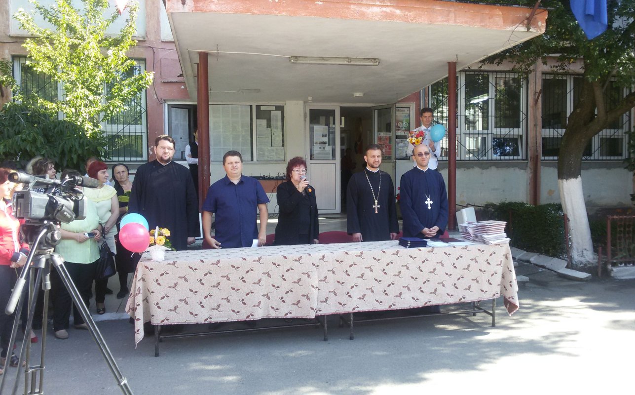 Festivitate de absolvire la Liceul Ortodox din Oradea 57990
