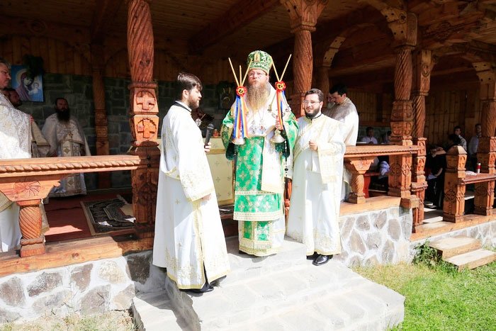 Hramul Sfintei Treimi 57981