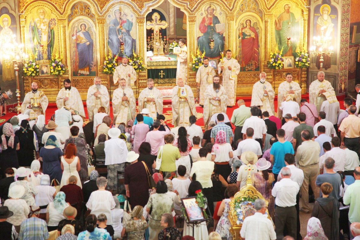 Hramul Sfintei Treimi 57985