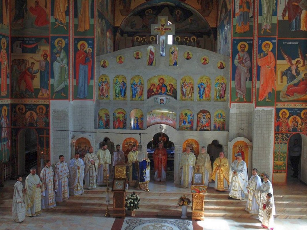  „Sfântul Iulian din Tars să ne dea puterea biruinţei“ 57976