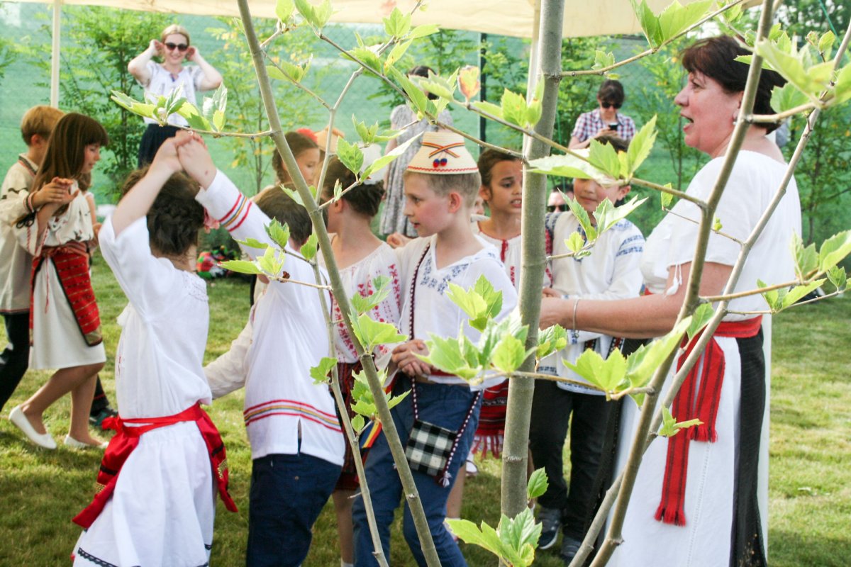 Dialog, joc și cultură pentru o educație sănătoasă 57945