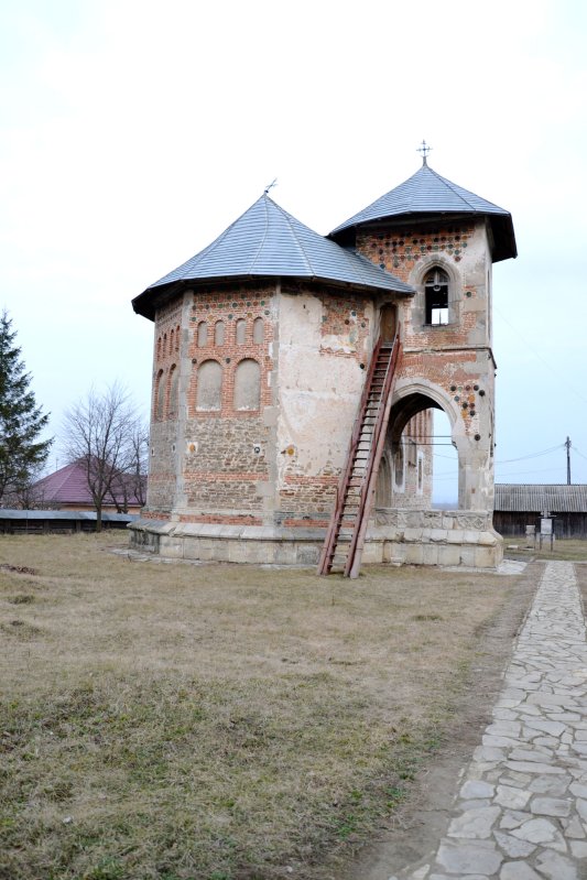 Biserica unicat de la Bălinești 57773