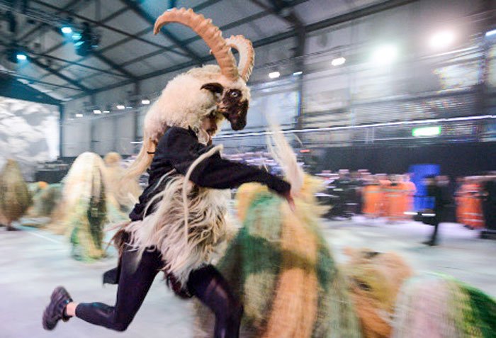 Elemente de păgânism la ceremonia inaugurării tunelului elvețian Gotthard 57801