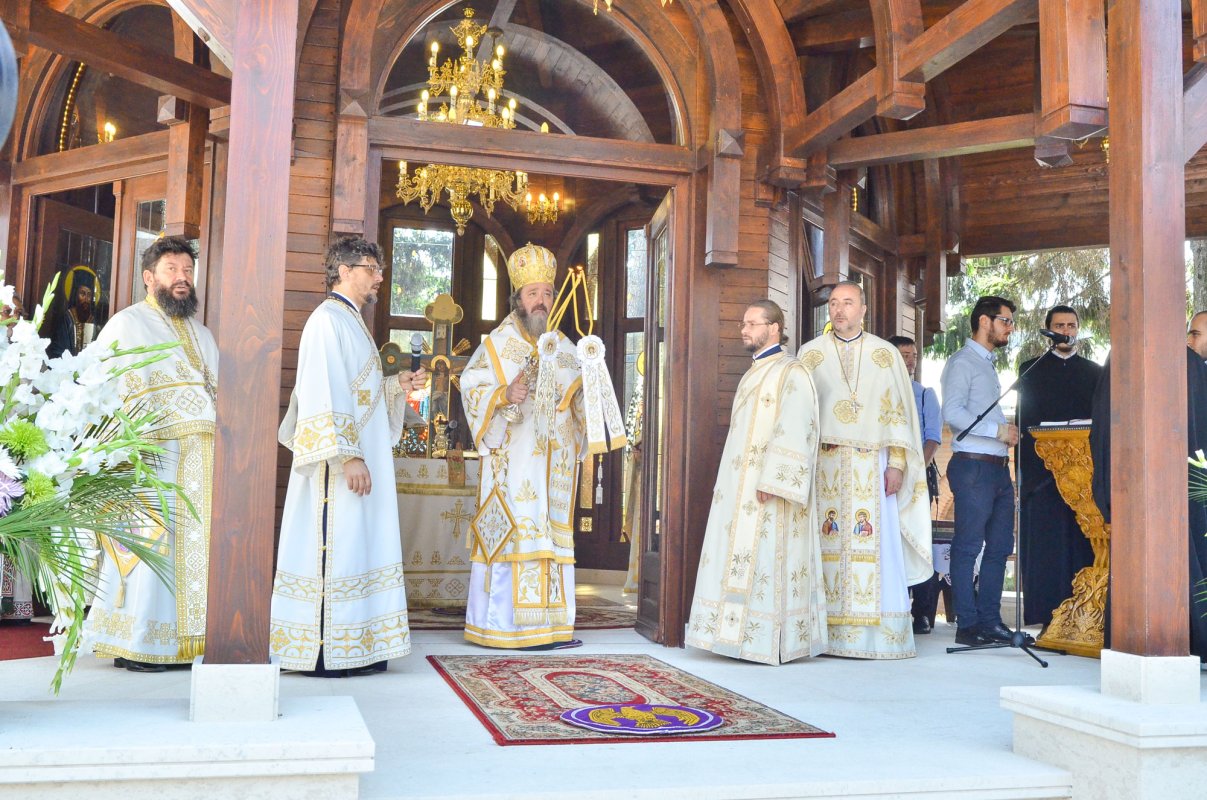 Hramul Mănăstirii Plumbuita din Capitală 57782