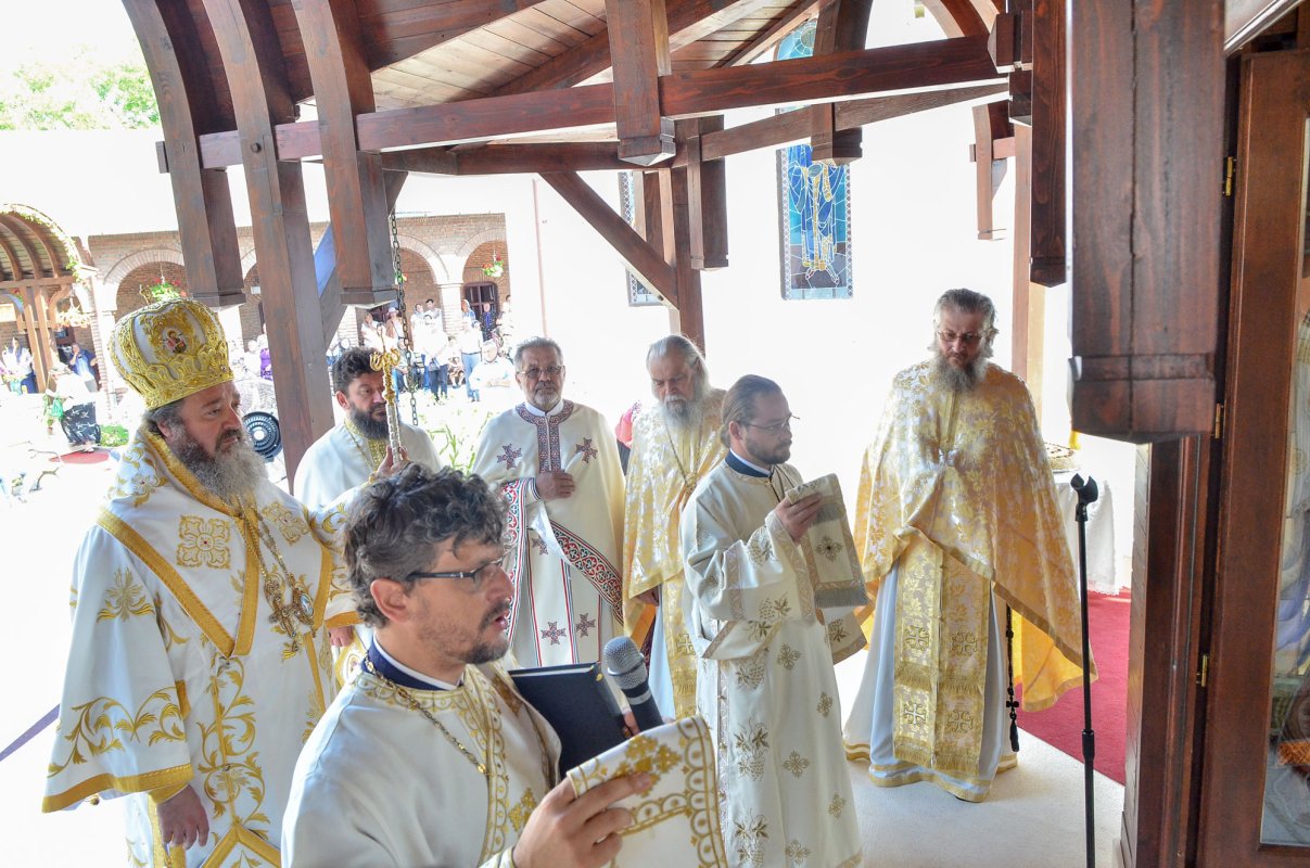 Hramul Mănăstirii Plumbuita din Capitală 57786