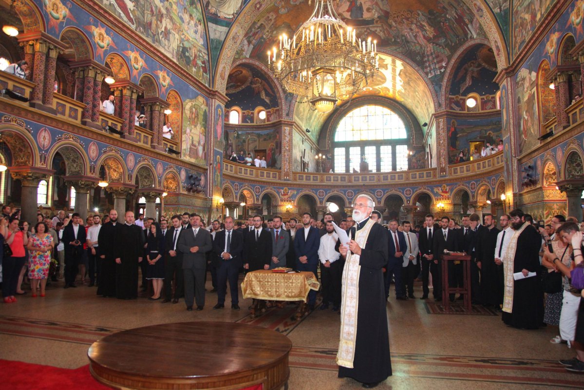 Licenţiaţii Facultăţii de Teologie de la Sibiu au depus jurământul 57750