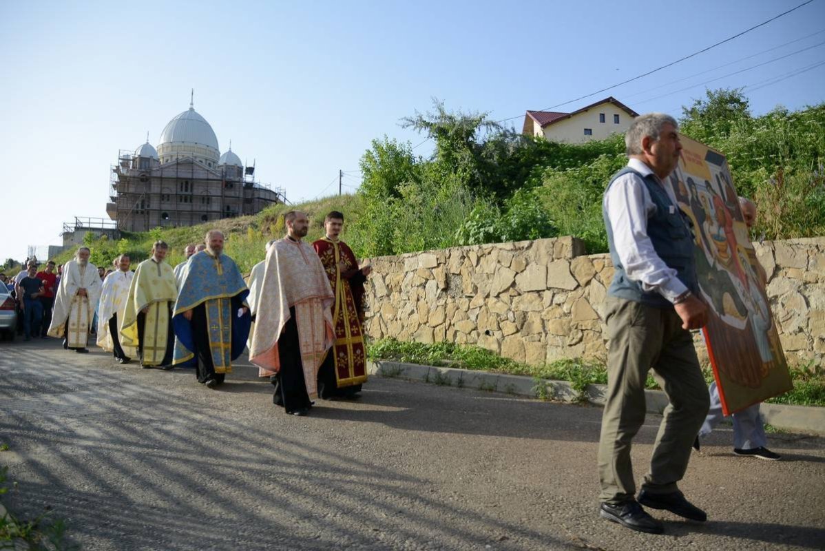 Rugăciuni în cinstea Sfântului Ioan Botezătorul, la Iaşi 57740