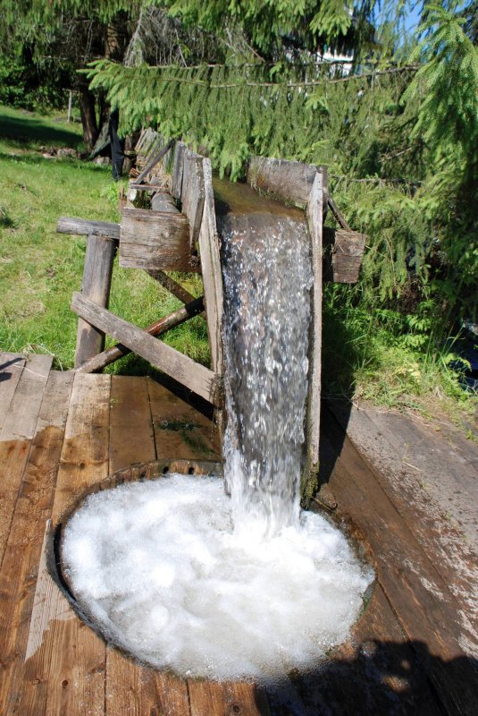   Sfinți și eroi la Schitul Gura Izvor 57822