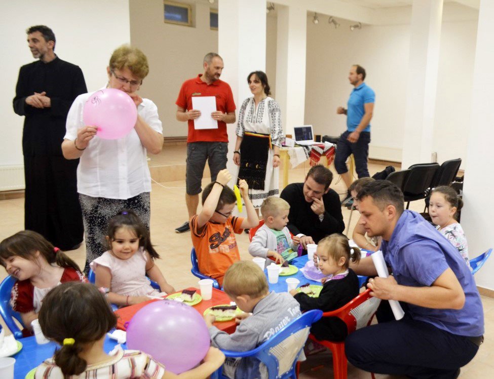 Activități cu copiii la parohia clujeană „Sfântul Prooroc Ilie” 57682