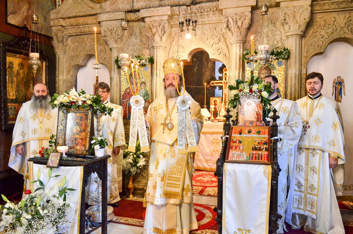 Hramul Mănăstirii Antim din Capitală 57721