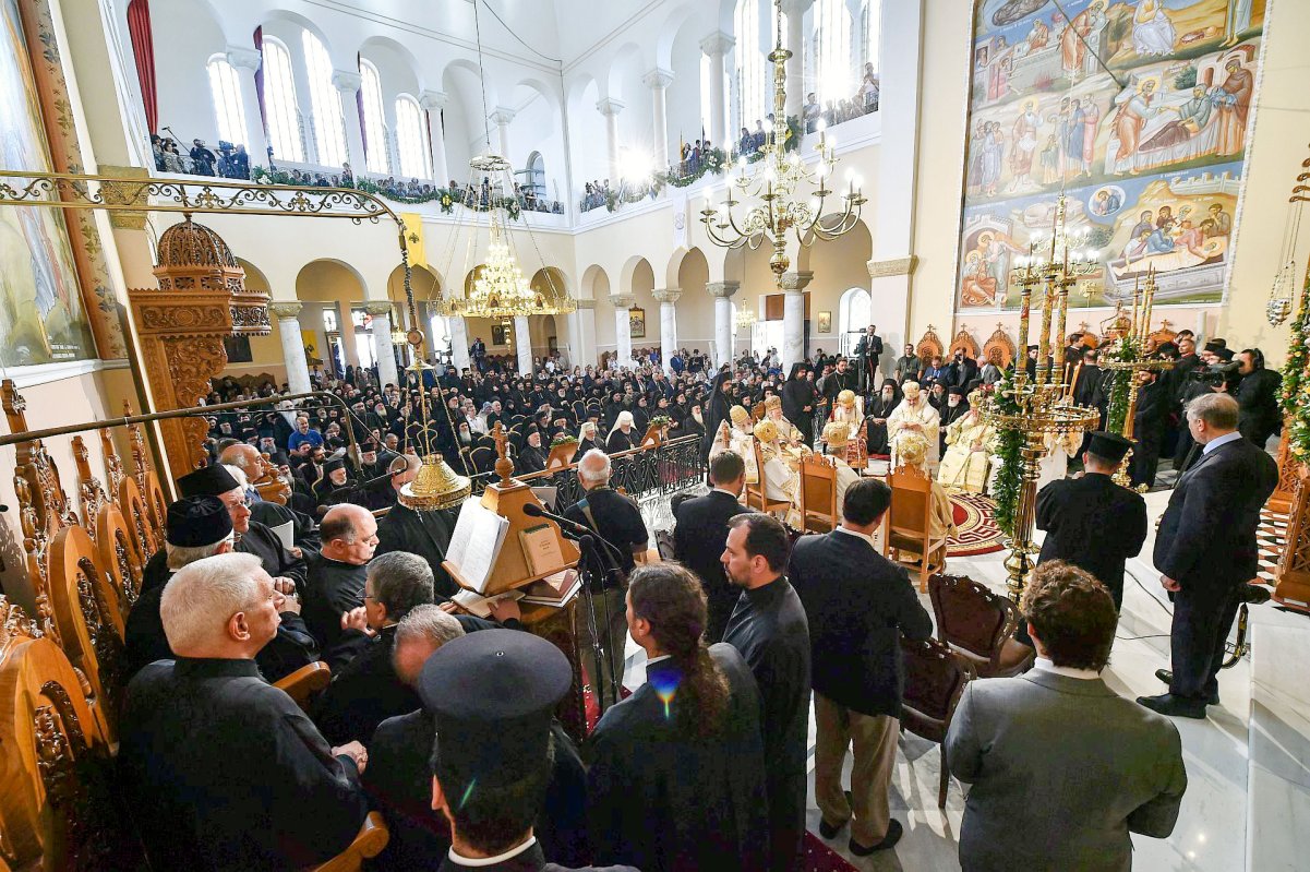 Liturghie solemnă în Catedrala din Chania, Creta 57712
