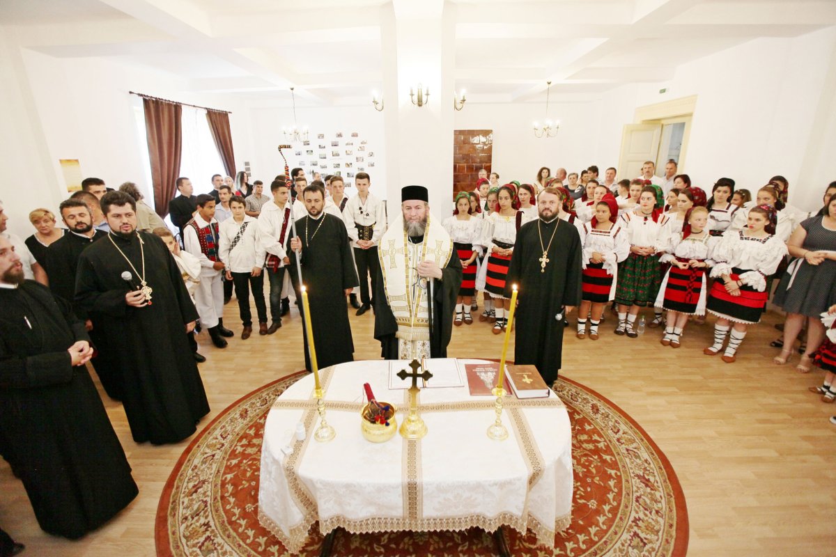 Centrul pentru Tineret „Egumenul Pahomie de la Peri” 57618