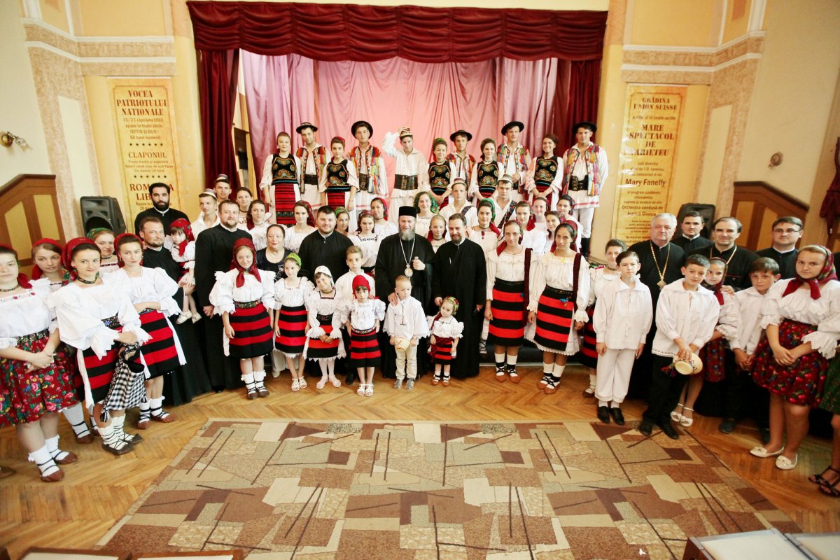 Centrul pentru Tineret „Egumenul Pahomie de la Peri” 57619