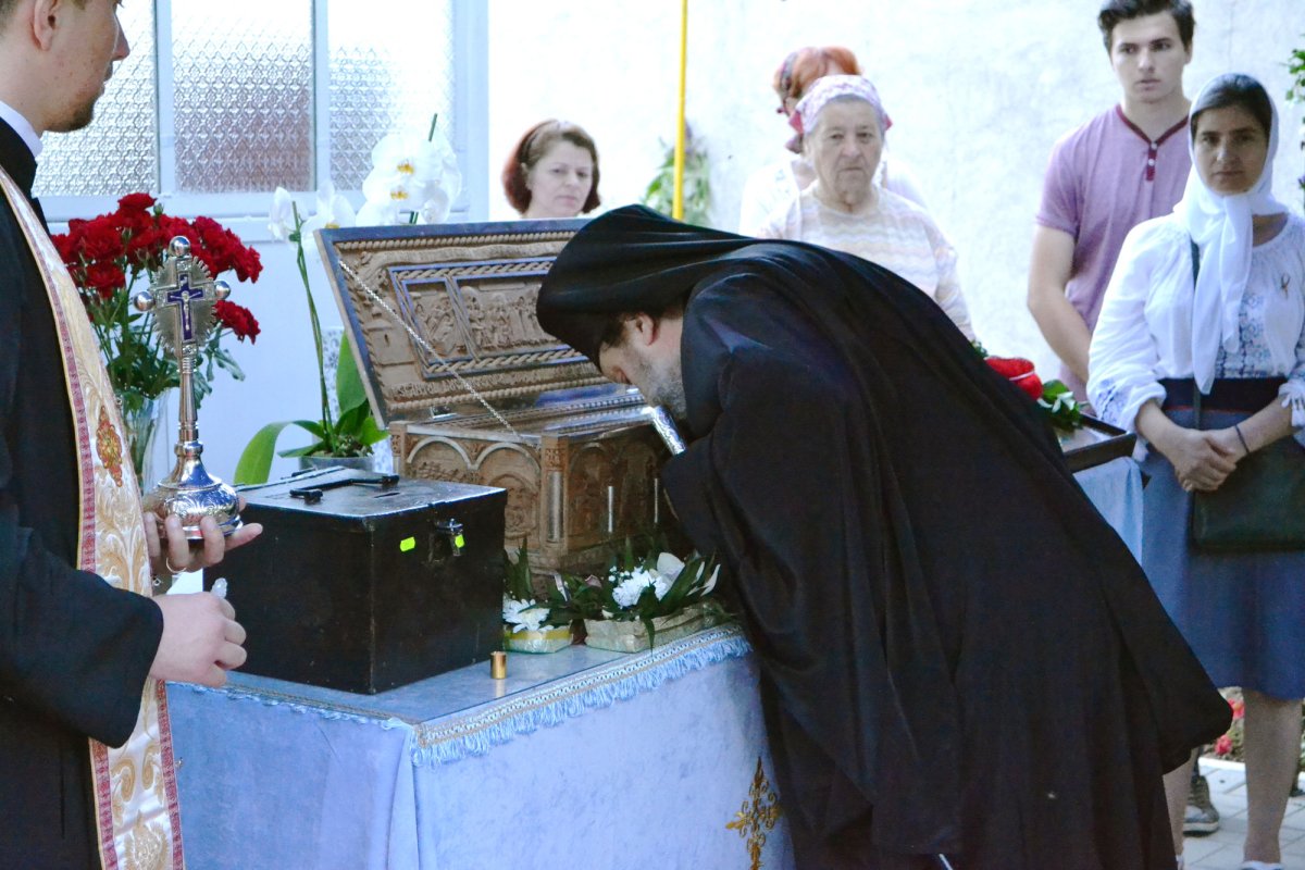 Sărbătoare la Parohia „Sfântul Antonie” Ploiești 57656