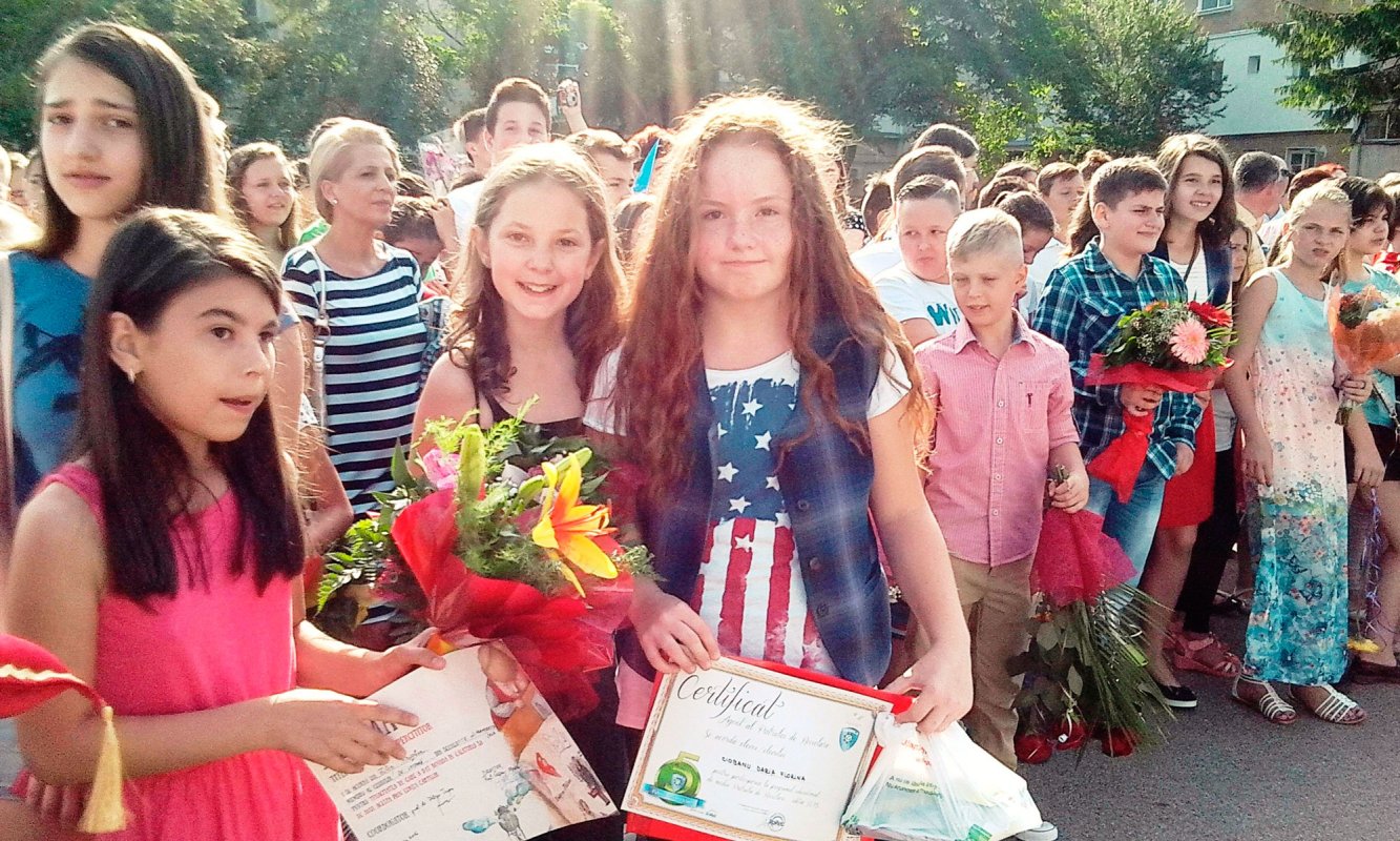 Festivităţi şi rugăciuni pentru elevi la Deva şi Orăştie 57555