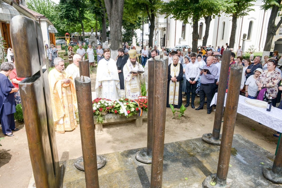 Pelerini români din Ungaria la biserici și mănăstiri bucureștene 57533