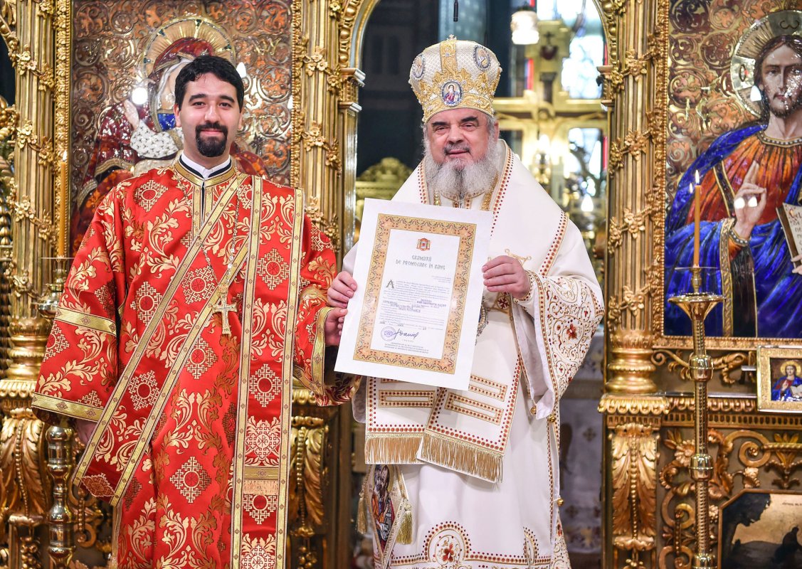 Sărbătoarea Sfinților Apostoli Petru și Pavel la Catedrala Patriarhală 57527