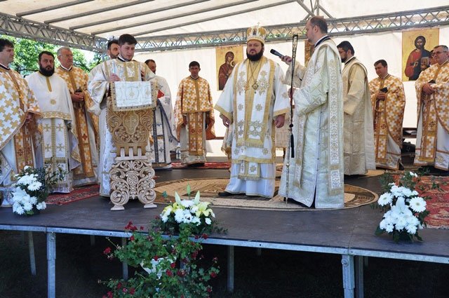 Hramul Sfinţilor Apostoli Petru şi Pavel, în Transilvania 57391