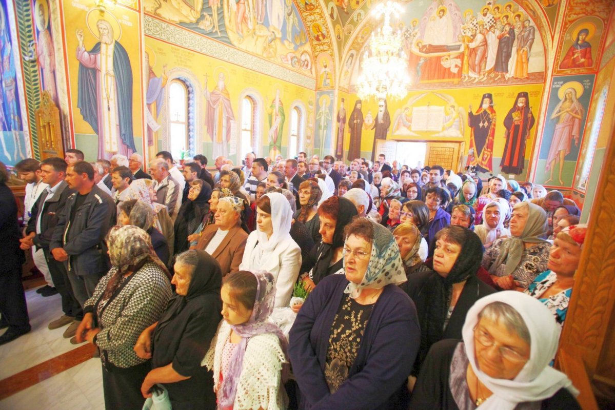 Slujiri arhiereşti, în Transilvania 57330