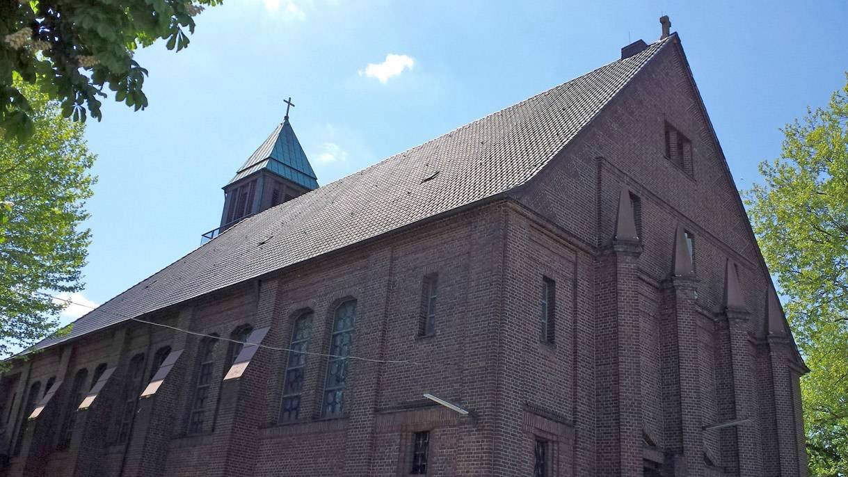 Printre străini, cu sfinții de acasă 57461