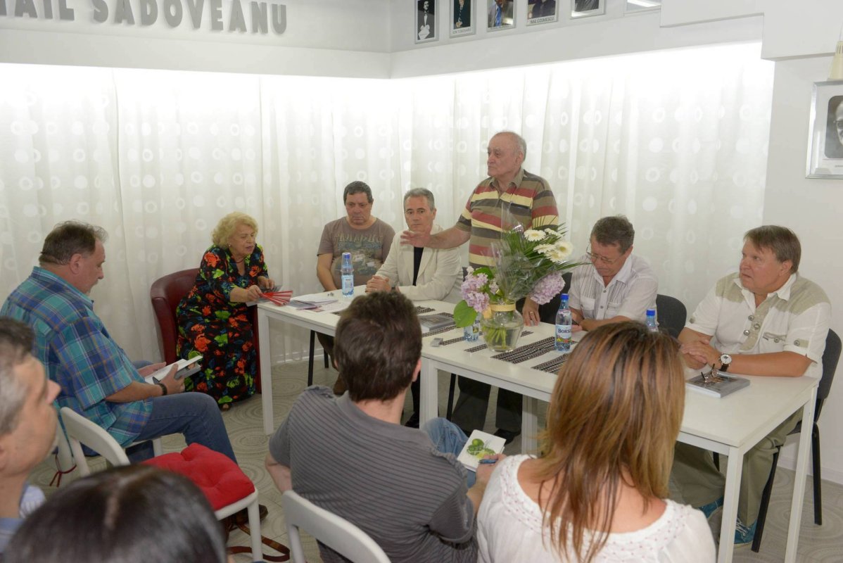 Dumitru Manolache  şi-a lansat un nou roman 57250