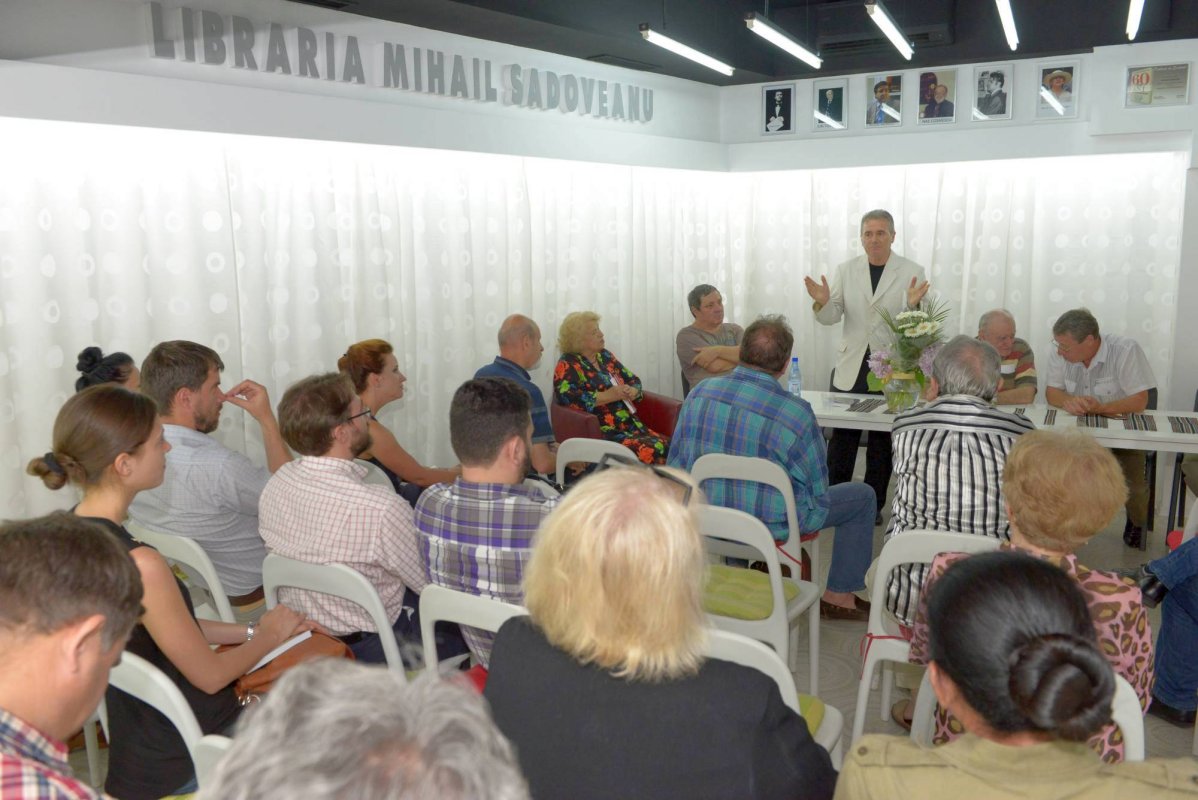 Dumitru Manolache  şi-a lansat un nou roman 57252