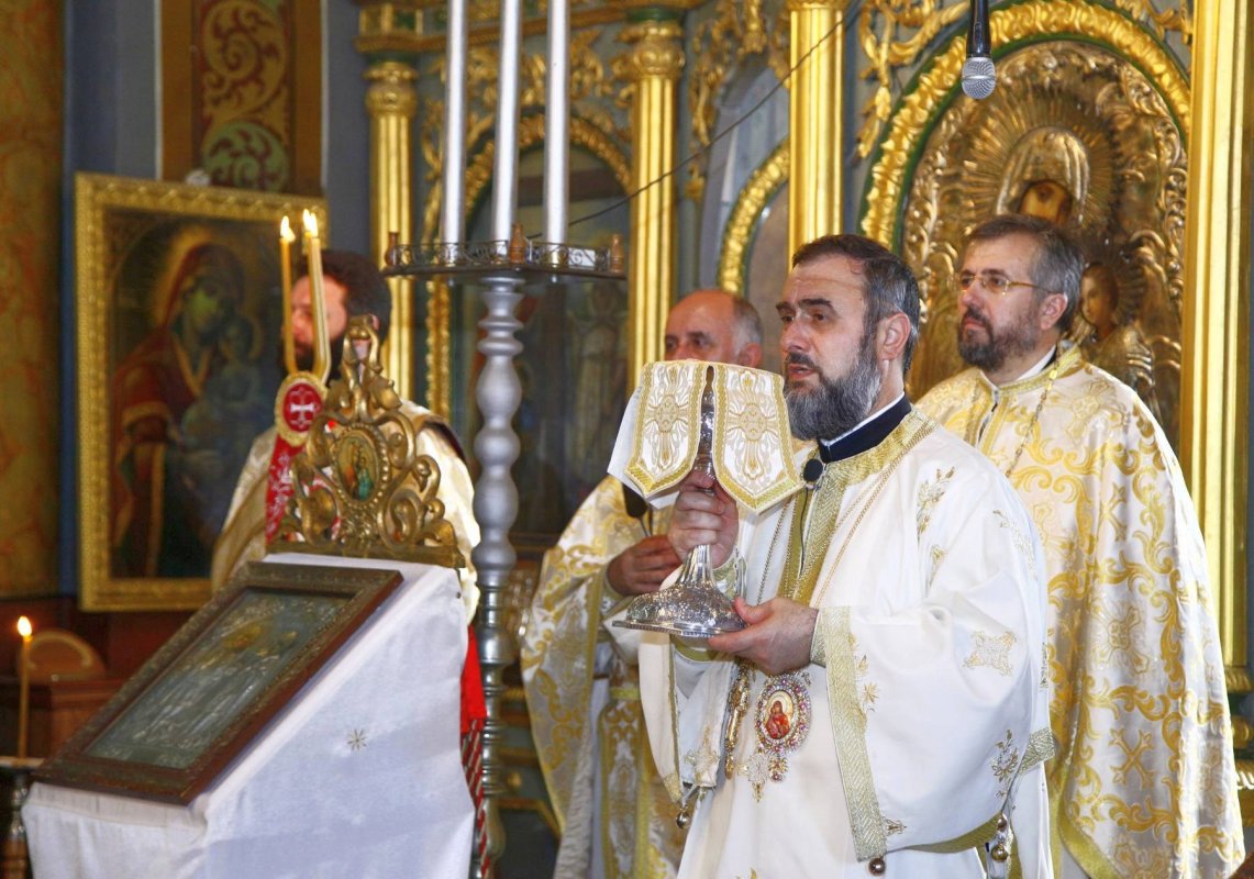 Rugăciuni către  Sfinții Români  57234