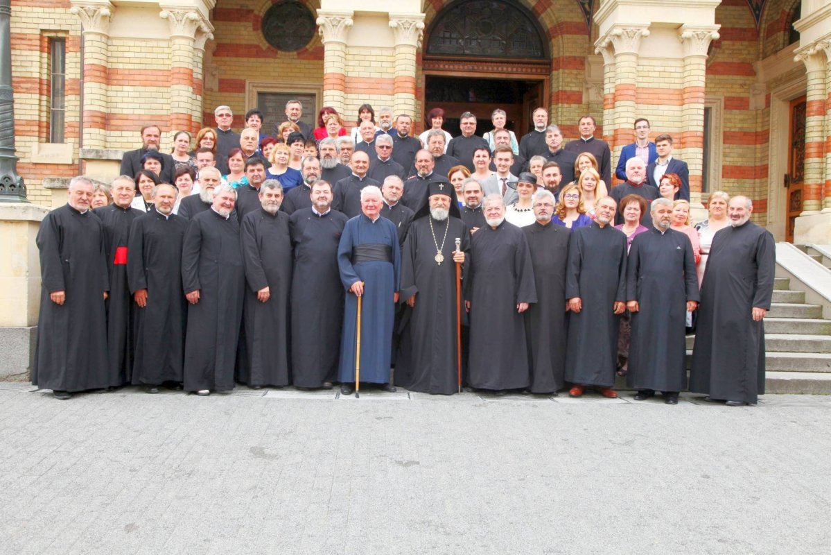 Întâlnire la 30 de ani de la absolvirea Facultăţii de Teologie  57143