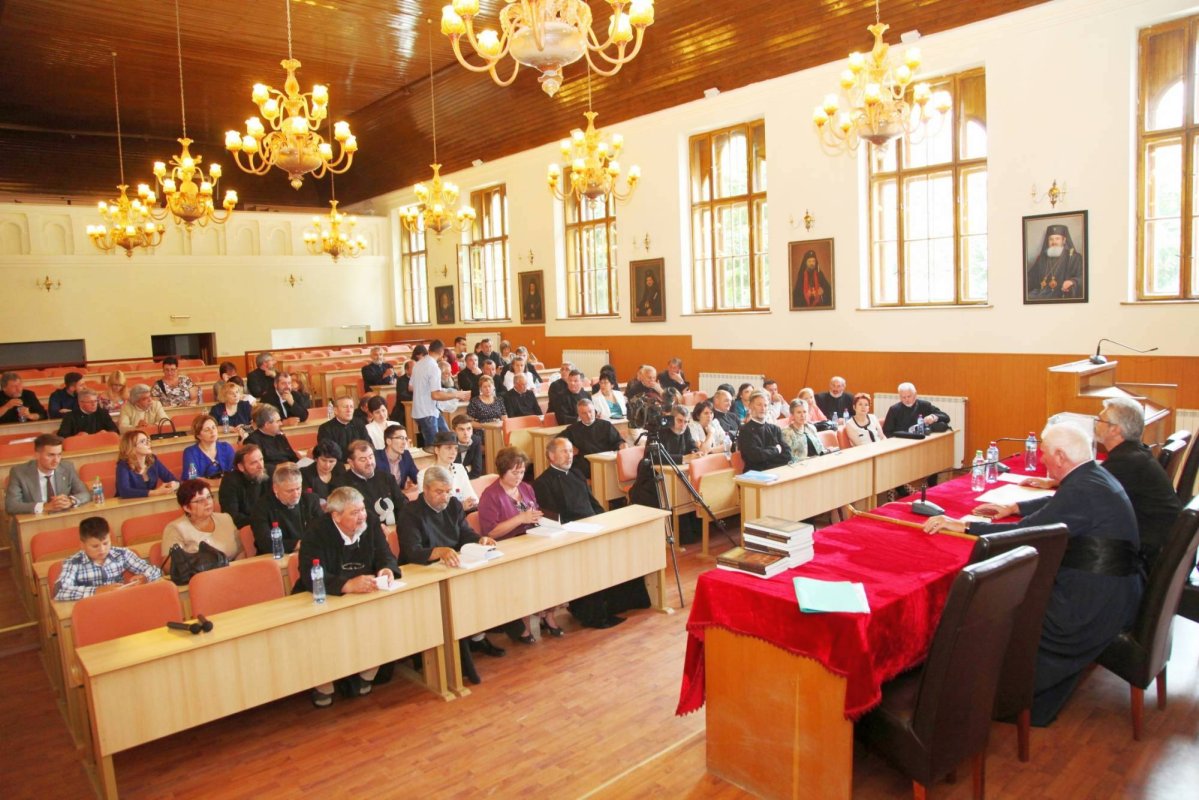 Întâlnire la 30 de ani de la absolvirea Facultăţii de Teologie  57146