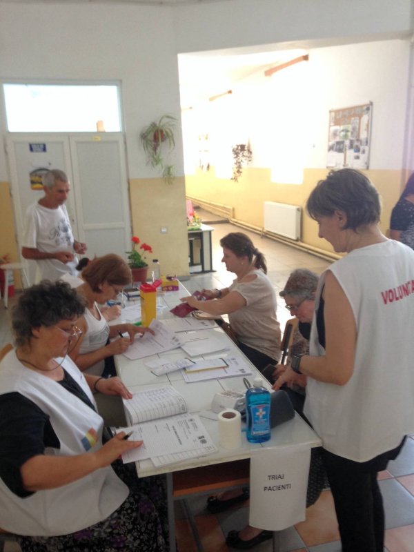 Locuitorii din Filipeştii de Târg au beneficiat de consultaţii gratuite 57184