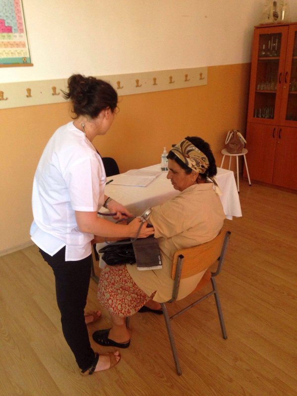 Locuitorii din Filipeştii de Târg au beneficiat de consultaţii gratuite 57188