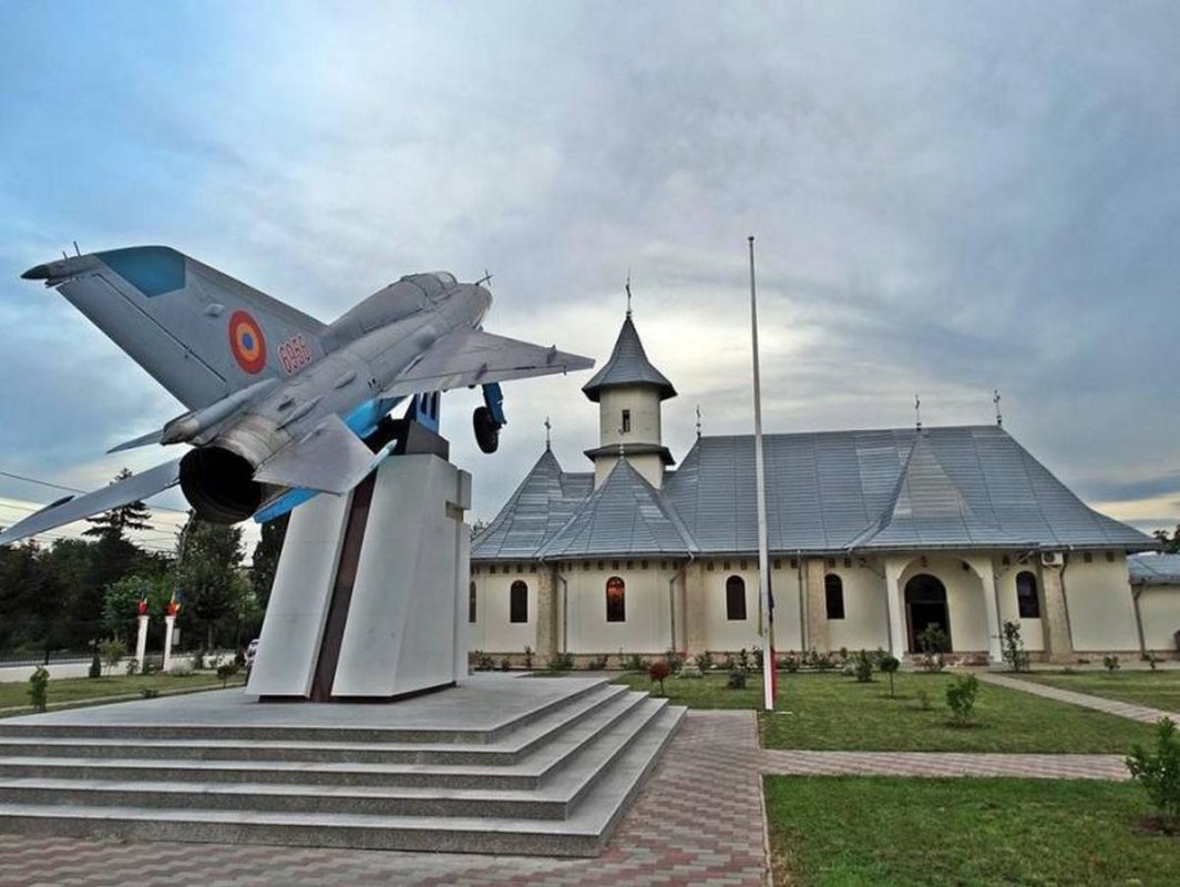 „Sufletele noastre se sfinţesc prin Biserica lui Dumnezeu“ 57138