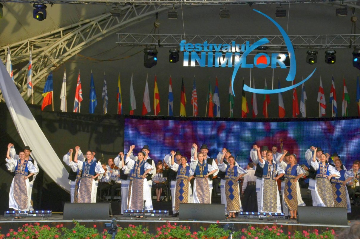 Timișoara, capitala  internațională a folclorului 57005