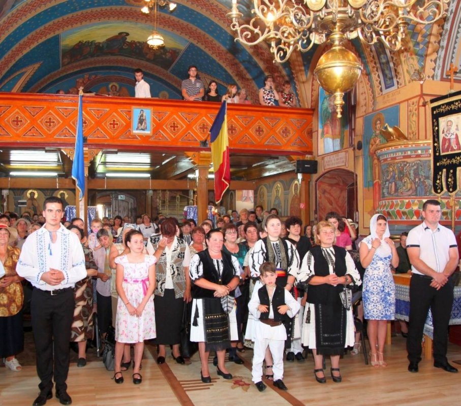 Slujiri arhiereşti în Duminica a treia după Rusalii 56919