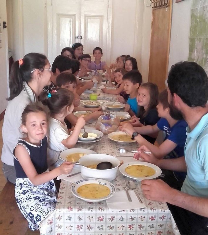 Tabără pentru copii aflaţi în dificultate, la Batiz - Hunedoara  56917